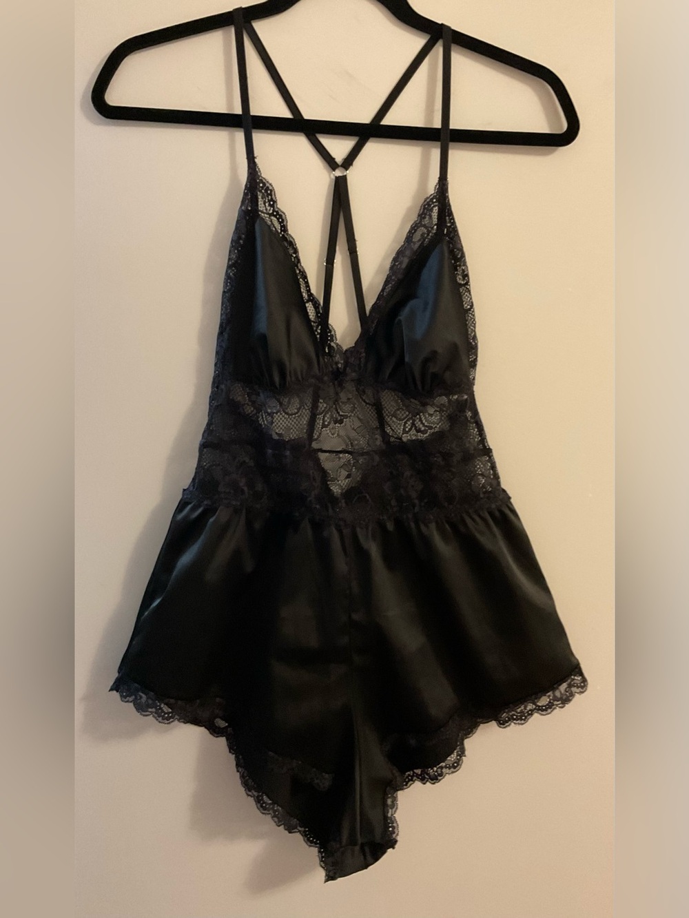 EUC black satin and lace lingerie romper - Picture 5 of 11
